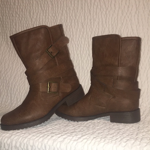 Brown Just Fab Boots - Picture 3 of 3